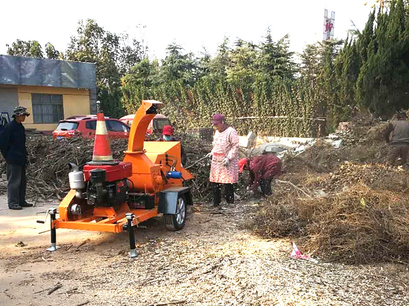 树枝粉碎机.jpg